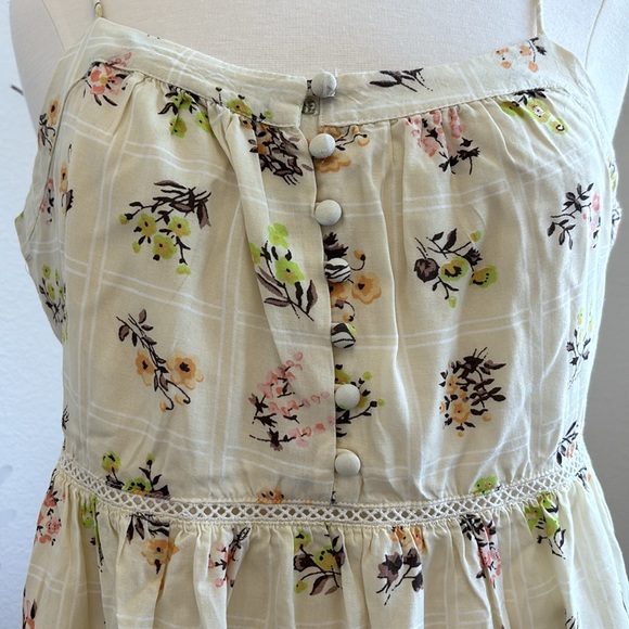 Urban Outfitters Spring mini dress - Picture 5 of 9